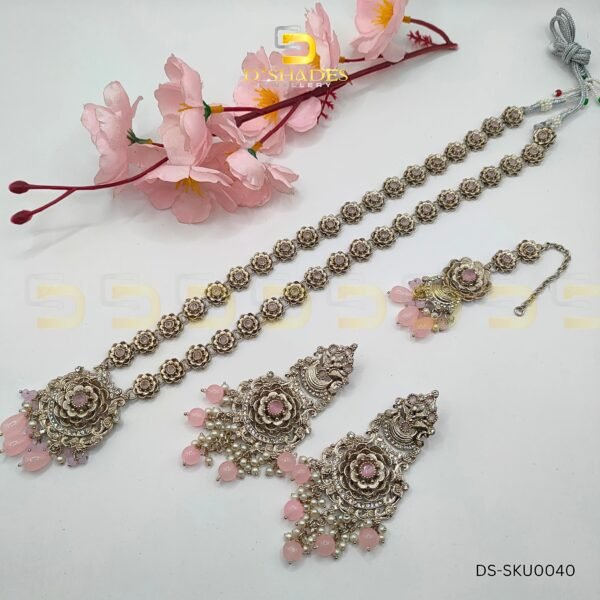 Gulbahaar Raajwari Set DS-SKU0040